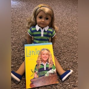 ❌SOLD❌ Retired American Girl Doll Lainey & Book